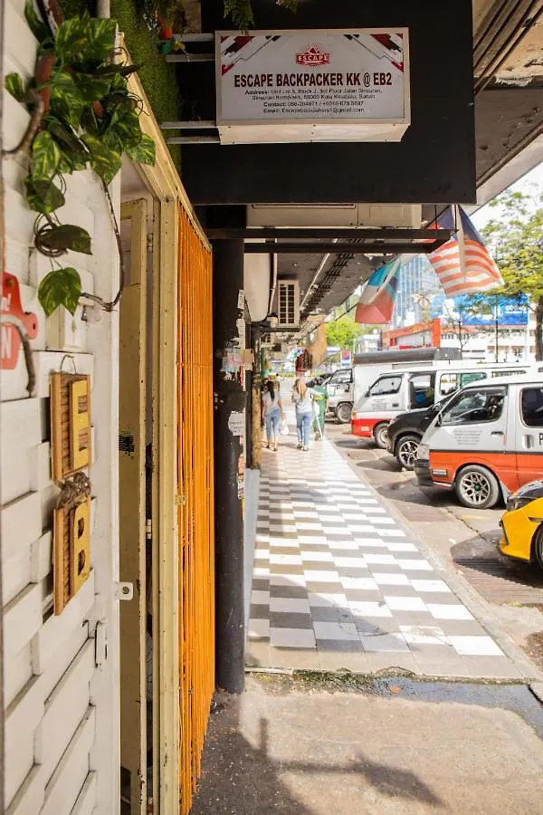 Escape Backpackers Kk Hostel Kota Kinabalu
