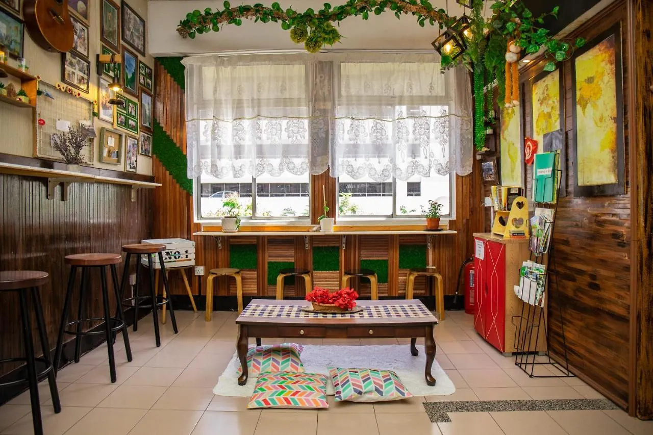 Escape Backpackers Kk Hostel Kota Kinabalu