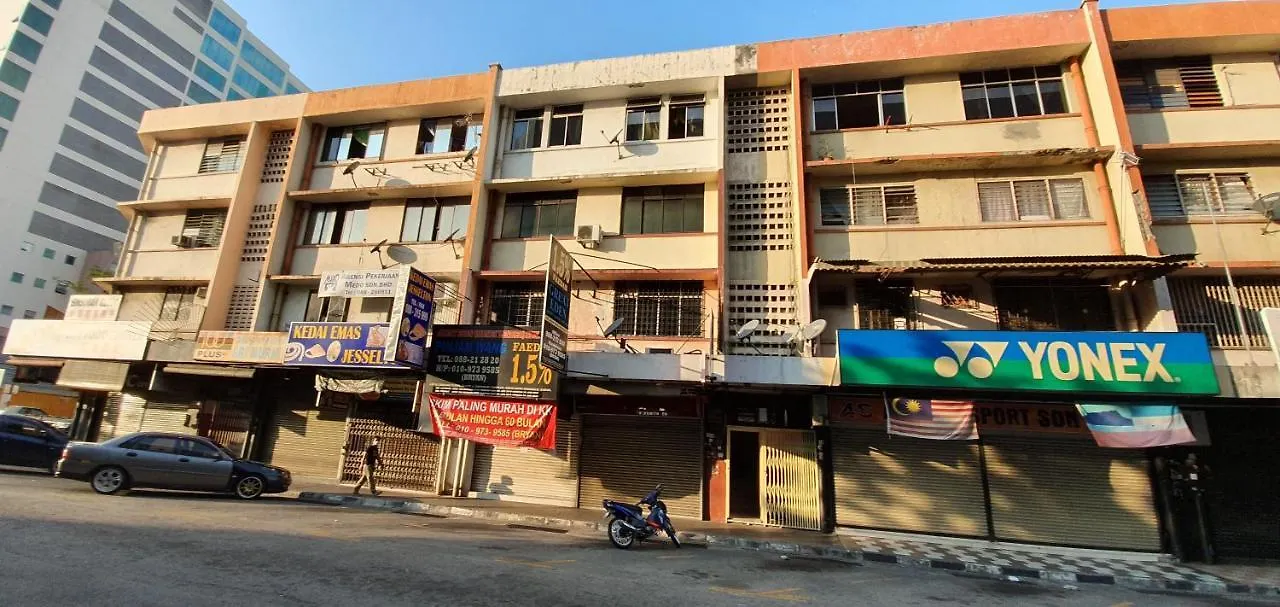 Escape Backpackers Kk Hostel Kota Kinabalu Malaysia
